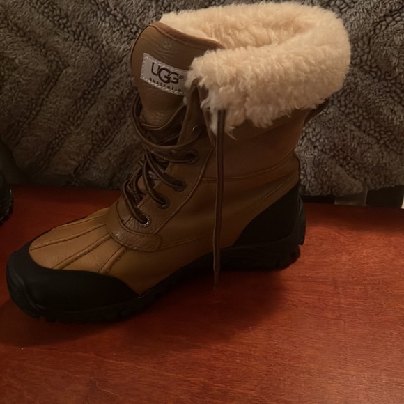 UGGS Adirondack Boot II - Picture 6 of 15
